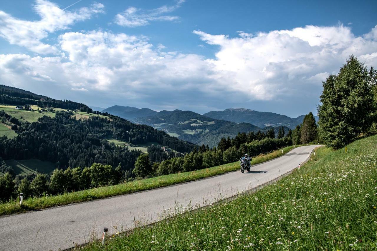 Ferienwohnungen Panorama Harrys Bike Tours Филах Екстериор снимка
